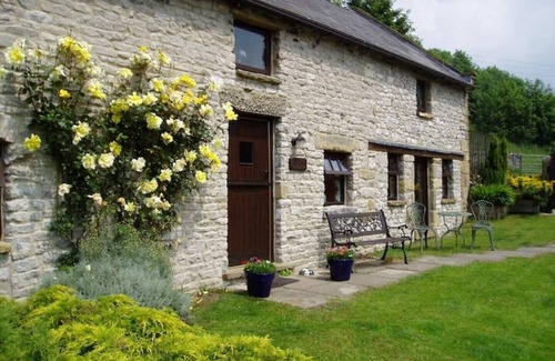 Millers Dale Cottage | Monks Memories at Monks Retreat