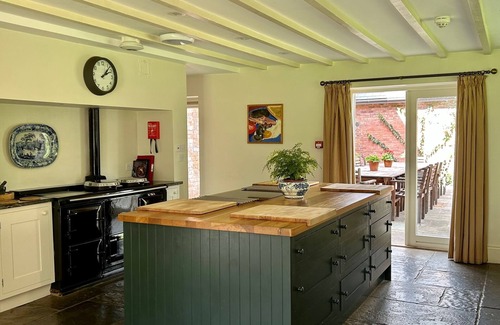Monnington-on-Wye House | Monnington House & Cottages 12 bedrooms 12 bathrooms Great for special stays.