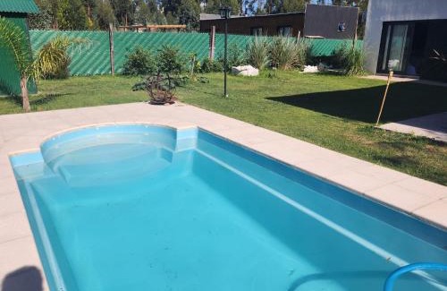 Tandil House | Monoambiente con pileta y pergola a Minutos del Centro