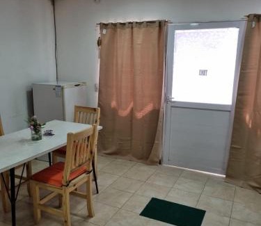 Gualeguaychu Apartment | Monoambiente con TV y Heladera