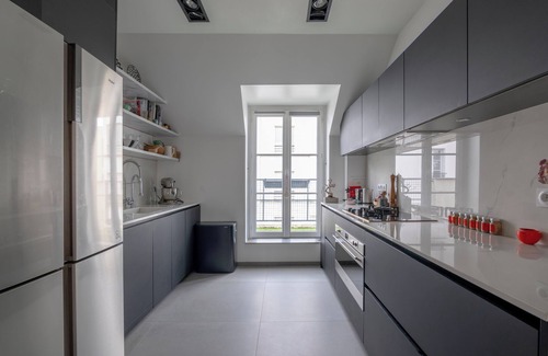 Prince–Marmottan Apartment | Monochrome Heights, by Veeve