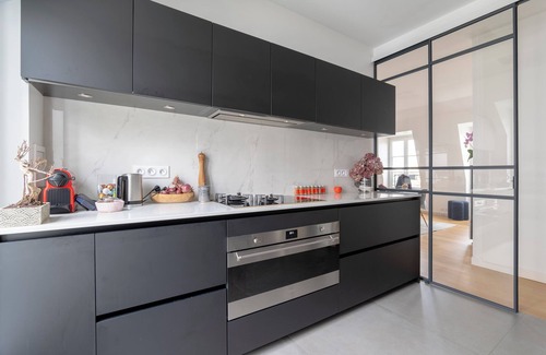 Prince–Marmottan Apartment | Monochrome Heights, by Veeve