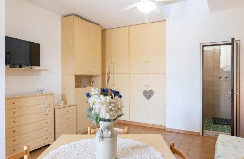 Montemarciano Apartment | Monolocale ingresso indipendente con corte esclusiva