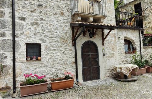 Cansano House | Monolocale rustico di Ariola