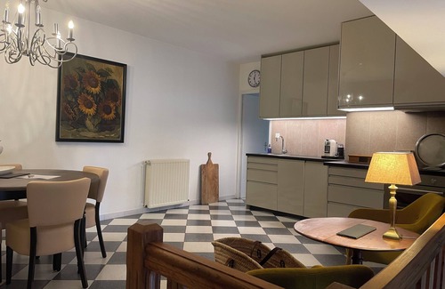 Gaugeac House | Monpazier Gite, village house 1 min from the beautiful square with all amenities.