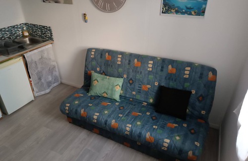 Chateauneuf-du-Rhone House | Montélimar sud - 3-room house for 1 to 4 people - Closed private parking lot