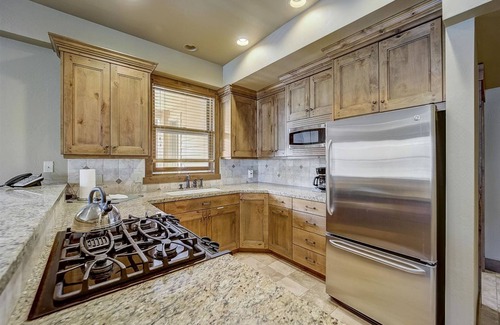 Deer Valley Condo | Mont Cervin #22 by AvantStay | Luxury Ski in Ski out home in Park City!