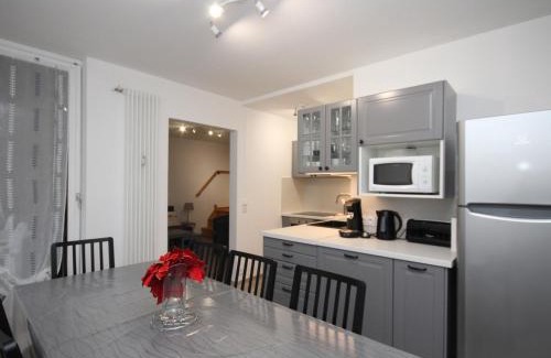 Mont-Dore Apartment | Mont-Dore : Duplex 4P avec Balcon, Garage et Wi-Fi - FR-1-608-3