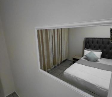 Newcastle Apartment | Mont Pelaan 86
