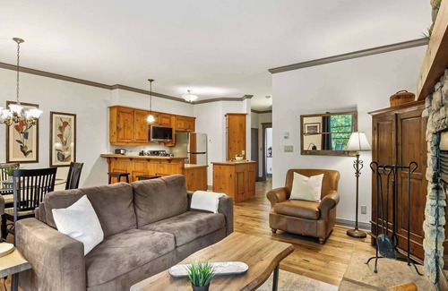 Mont-Tremblant Condo | Mont-Tremblant - Plateau sur la Montagne 214-3