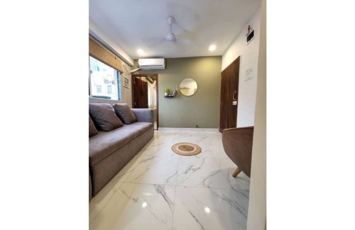 Bandra West House | Montano A curated 1BHK on Off Hill Road, Bandra