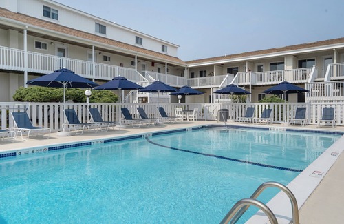 Culloden Shores Condo | MONTAUK Condo ~ Stunning Sunsets & the Sea at your Doorstep