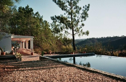 Baiona Villa | Monte Cucs - House on the Hill