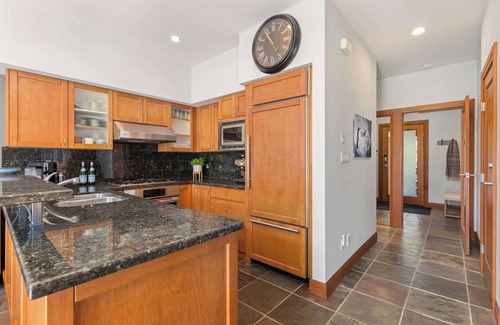 Village North House | Montebello 4808 - Private Hot Tub, Walk to Village