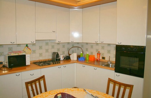 Rione XVIII Castro Pretorio Apartment | Montebello Apartment Near Termini Station - Free WiFi