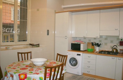 Rione XVIII Castro Pretorio Apartment | Montebello Apartment Near Termini Station - Free WiFi