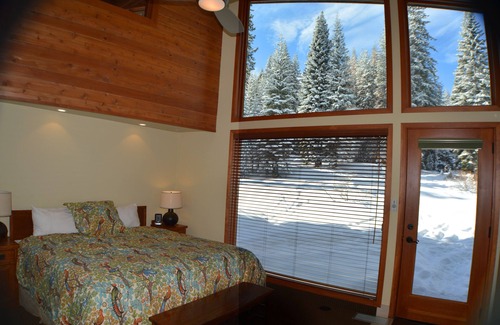 Kaweah Hotel | Montecito Sequoia Lodge