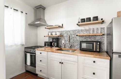 Montecito House | Montecito 1BR Casita w/Patio