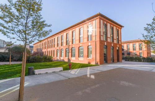 Saint - Michel Apartment | Montempô + Apparthôtel Toulouse Cité Internationale