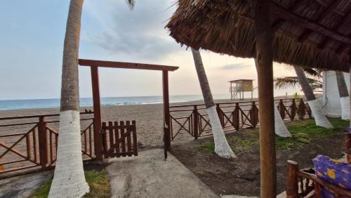 Monterrico House | Monterrico, El Mirador Del Marino
