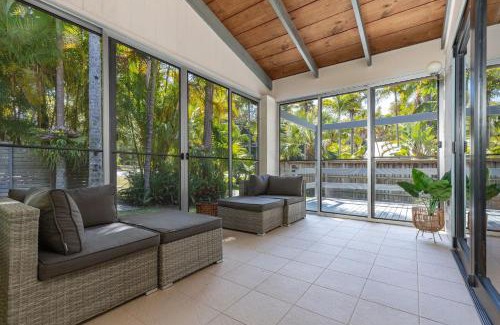 Elizabeth Beach House | Montezuma