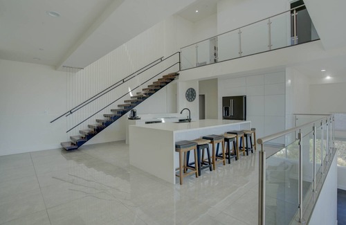 La Presa House | MONTH TO MONTH Amazing Views NEW Luxury 5 Bed 4.5 Bath Modern Home