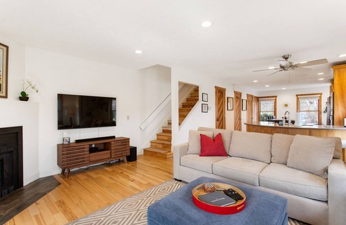 Saugatuck Condo | Monthly Discount! Birds Nest | DT Saugatuck | Pool