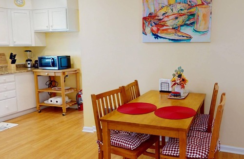 Kure Beach House | Monthly Off Season Rates! Adorable Beach Cottage,1 Block from KB Pier, Dog Friendly, Fenced