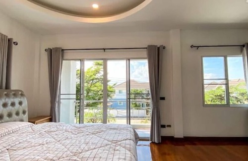 San Sai House | Monthly Rental Special Price! Lakeside Pool Villa.