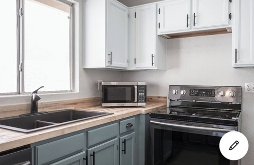 Green Valley House | Monthly Stay 25% Off | Spacious Home w/Pool, Garage & Park Nearby