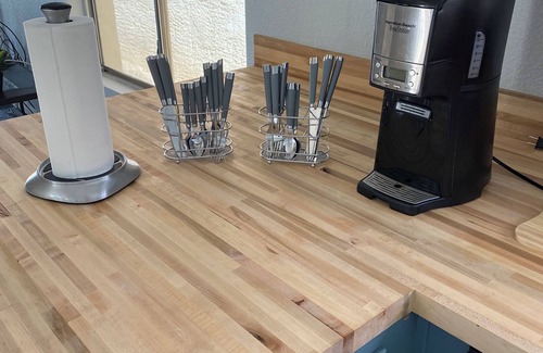 Green Valley House | Monthly Stay 25% Off | Spacious Home w/Pool, Garage & Park Nearby