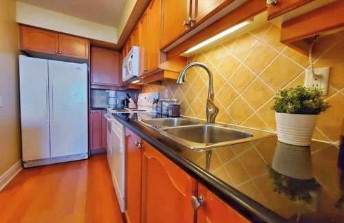 Willowdale Apartment | Monthly Stay Non shared luxury condo