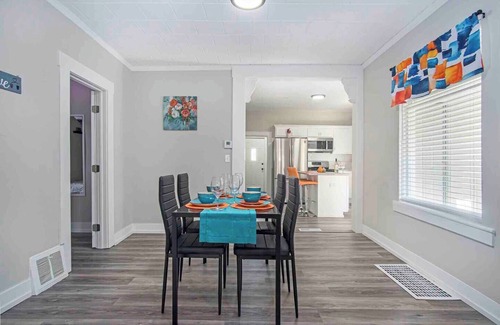 Nelson House | Monthly Stays at Brightside Bungalow: Near Downtown Muskegon