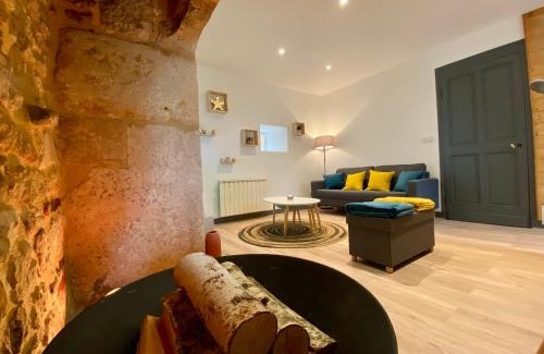 Montignac House | Montignac-Lascaux - Les Pierres d'Alexandre