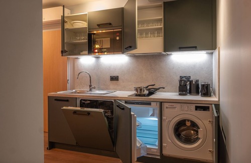 Quartier des Grandes-Carrieres Apartment | Montmartre Paris Suite