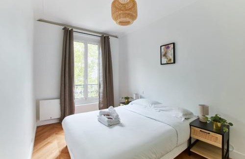 Epinettes Apartment | Montmartre & Saint-Ouen - 1BR - Paris Vacation Rentals