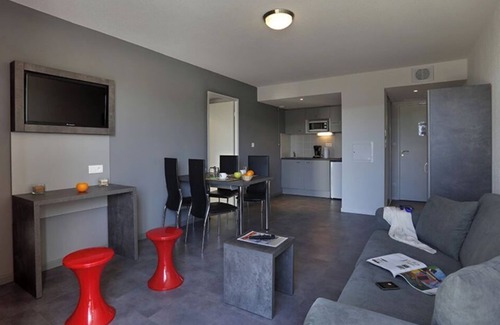 Saint-Jean-de-Vedas Apartment | Montpellier Le Terral 2P4