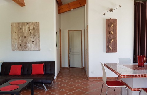 Montaud House | Montpellier villa rental climatisee 4 pers herald pool private garden
