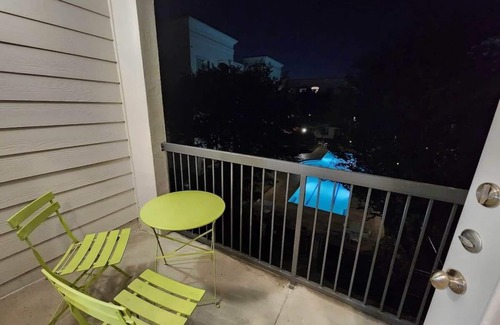 Montrose Apartment | Montrose Spring - Stylish 1 BR in Houston