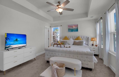 North Charleston House | Montview Marvel: 3BR Haven in Peaceful Area