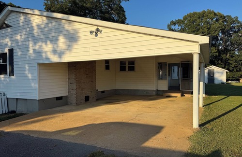 Horton House | Moo Moo Meadows - Great Location - 4 bedrooms - Sleeps 12