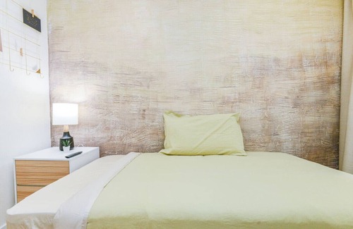 Huntington Beach Apartment | Moody B1 - Cozy Private Room + Bath