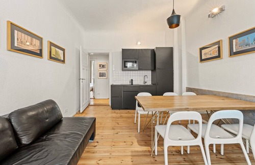 Friedrichshain Apartment | Mooeve 9 apartment in Berlin