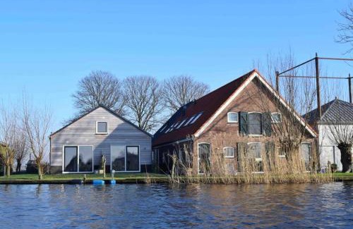 Rijpwetering House | Mooi vakantiehuis prachtig gelegen aan het water