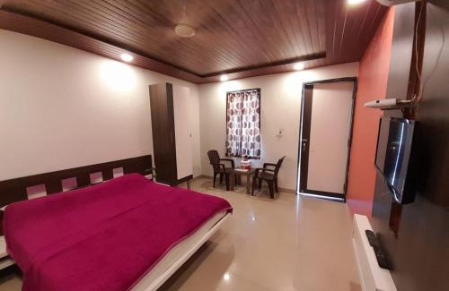 Mount Abu Hotel | Mooljis Palace