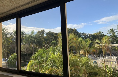 Key Largo Apartment | Moon Bay 2 Bed Condo within B Building with side sea & pool views