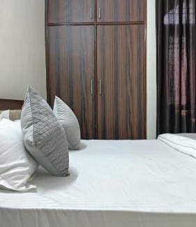Jagatpura Hotel | Moon Land Hotel