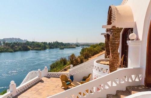 Aswan House | Moon of Nuba – Private Riverside Retreat with Nile Access & Breakfast