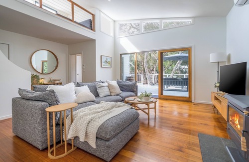Blairgowrie House | Moonah Retreat, family and pet friendly, close to both Ocean beaches and the Bay