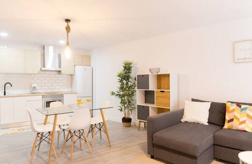 Sant Blai Apartment | Moonkey - Apto. Cardenal Payá con Jacuzzi y Patio